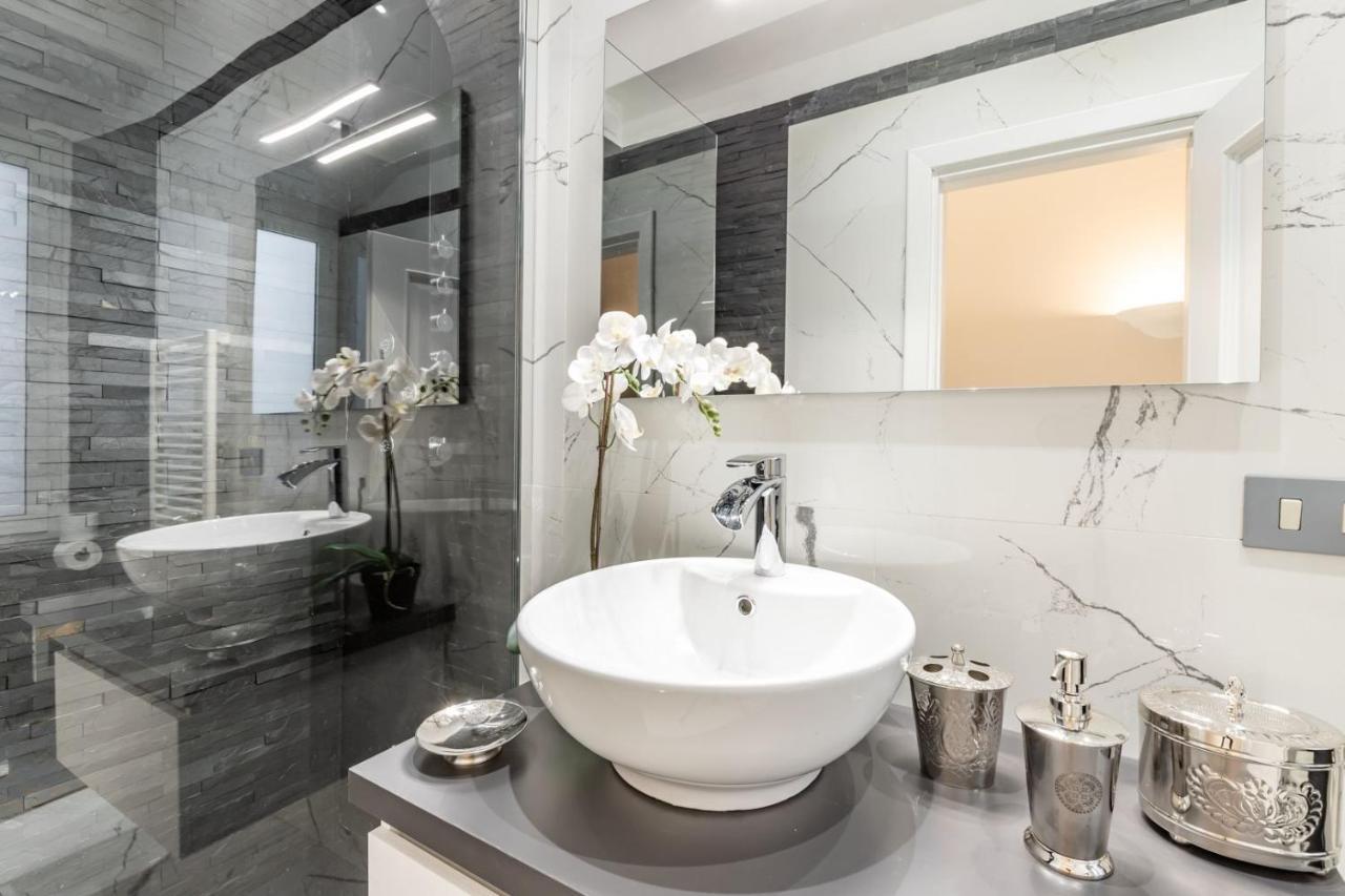 Trevi Luxury Apartment Jacuzzi Řím Exteriér fotografie